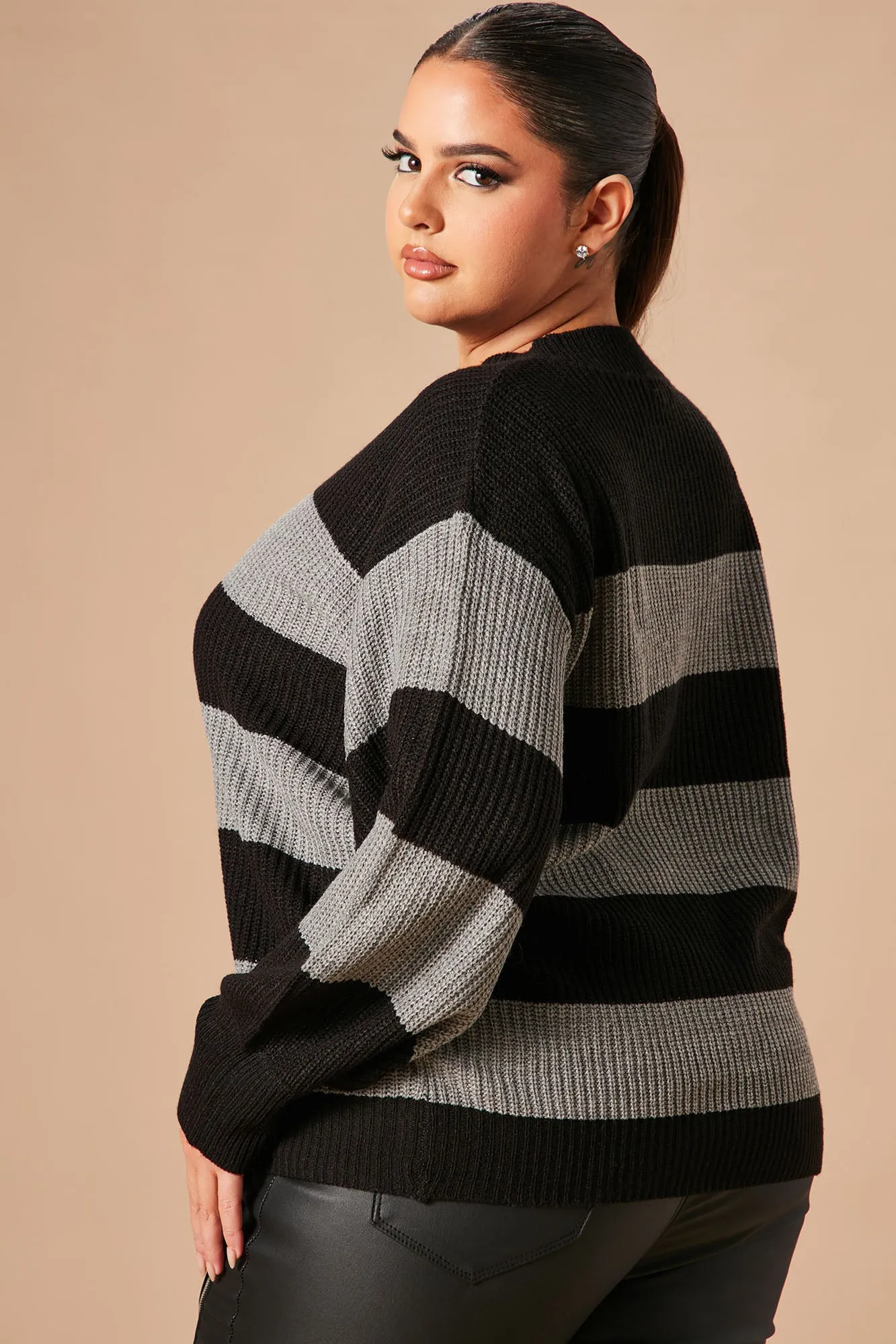 Autumn Dreams Striped Sweater - Grey/Black