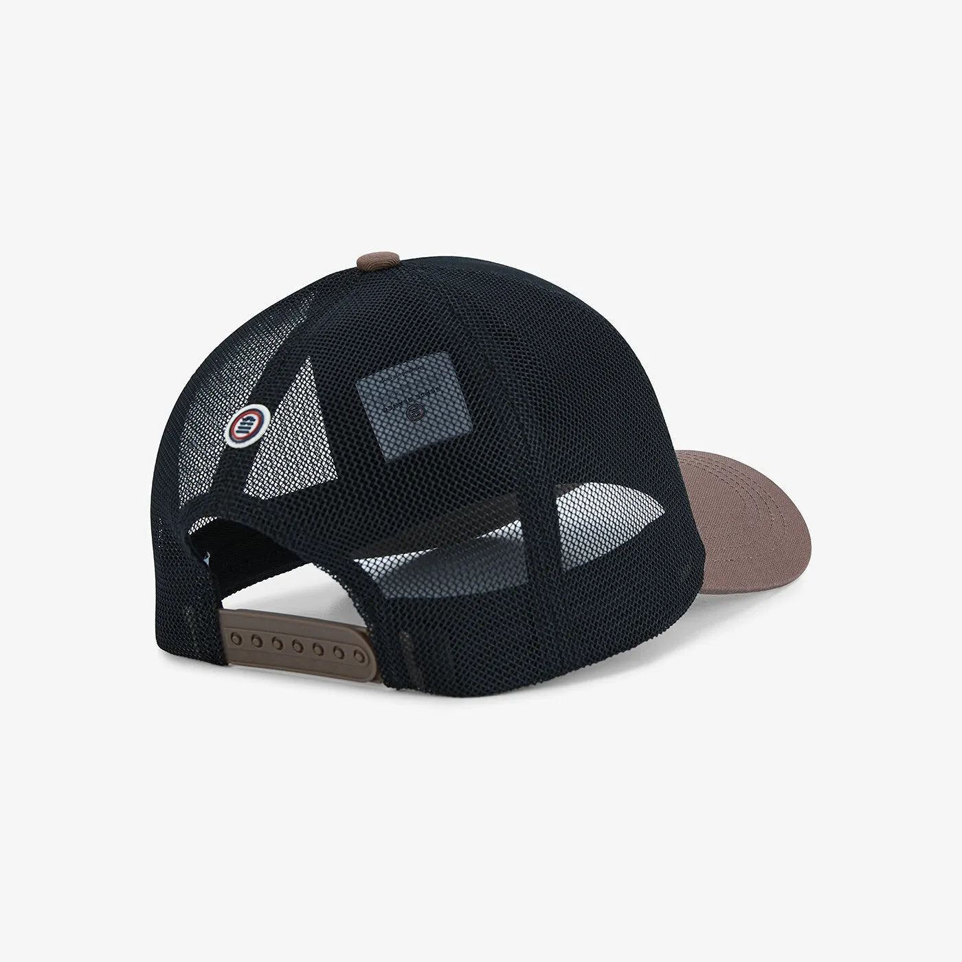 Casquette trucker noire badge géométrique